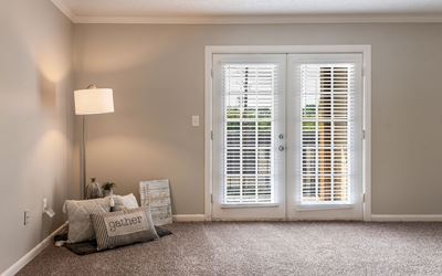 Living room at Carrington Apartments in Hendersonville TN March 2021 2